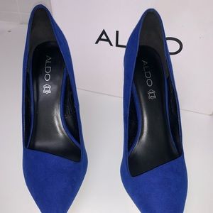 Blue shade shoes